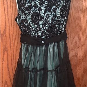 Girls dress size 12